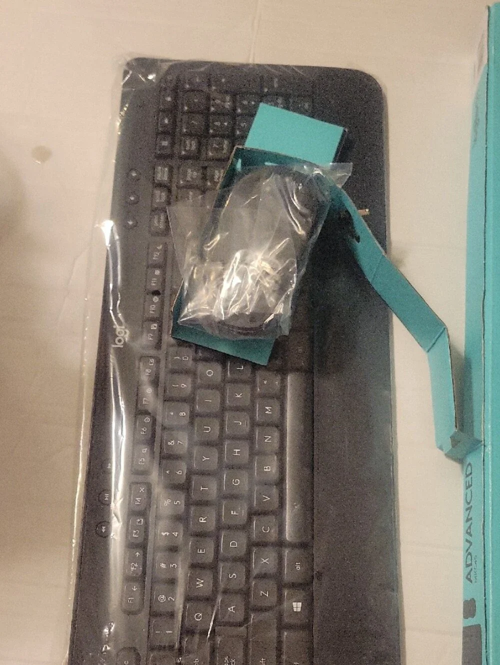 Logitech Advanced Wireless Full-Size Keyboard — Black
